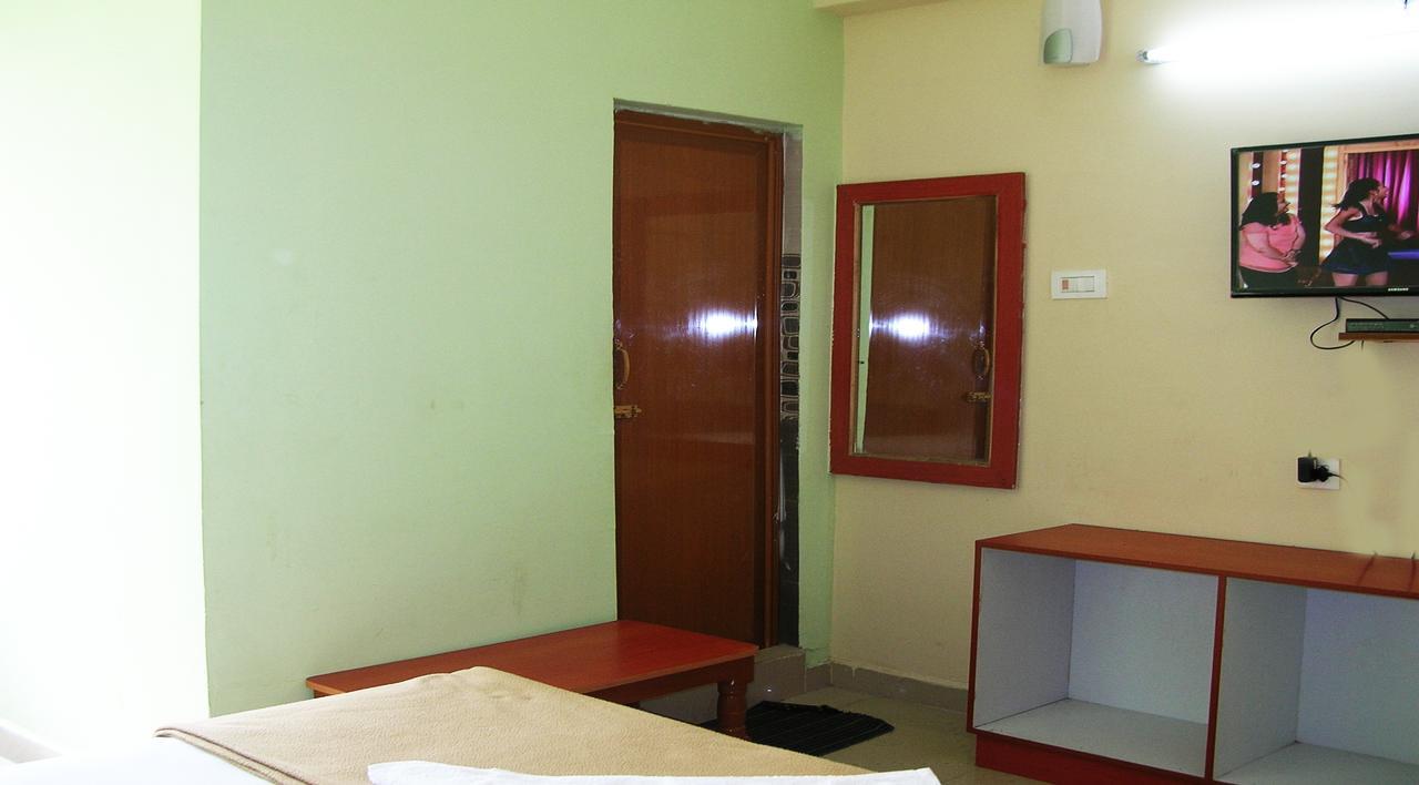 Ssb Residency Hotel Tirupati Ngoại thất bức ảnh