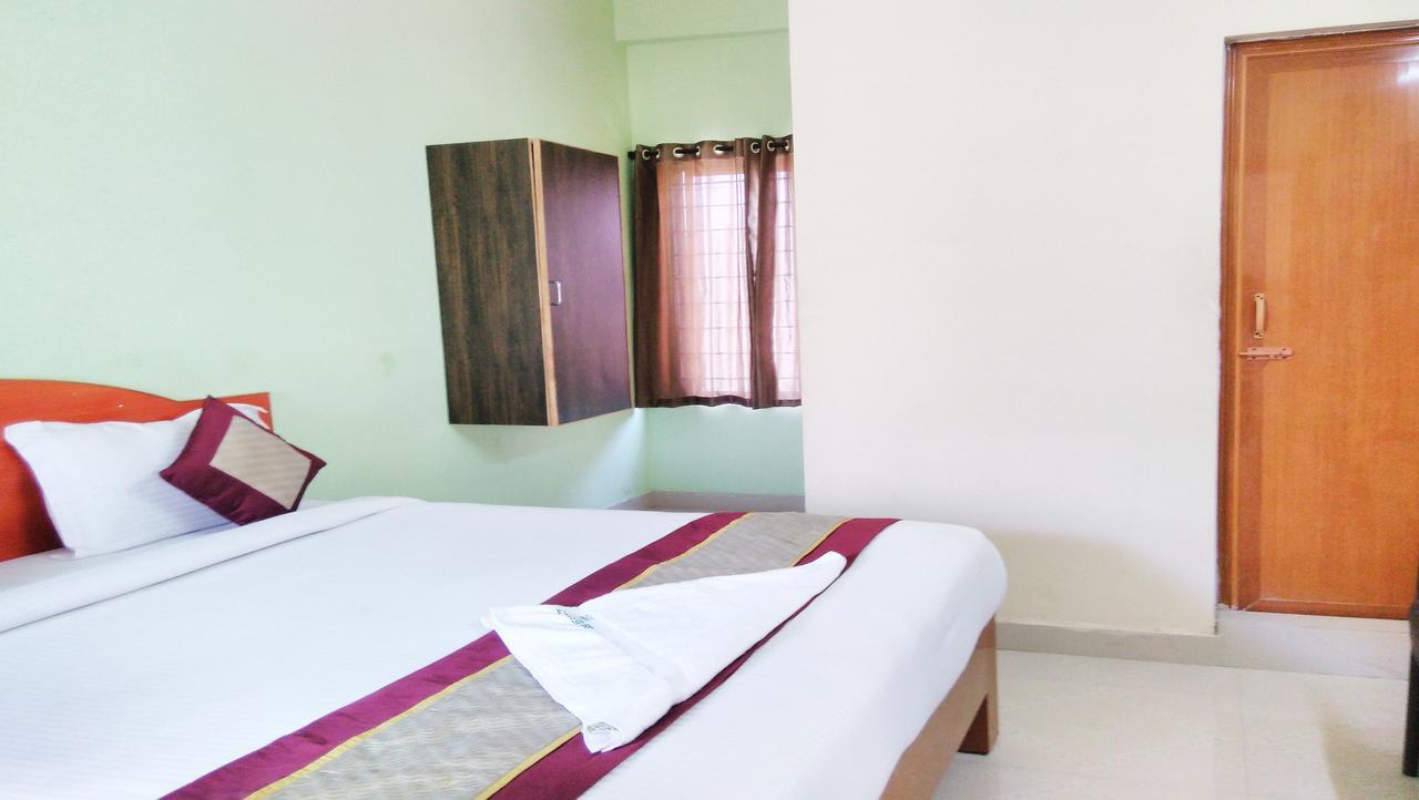 Ssb Residency Hotel Tirupati Ngoại thất bức ảnh